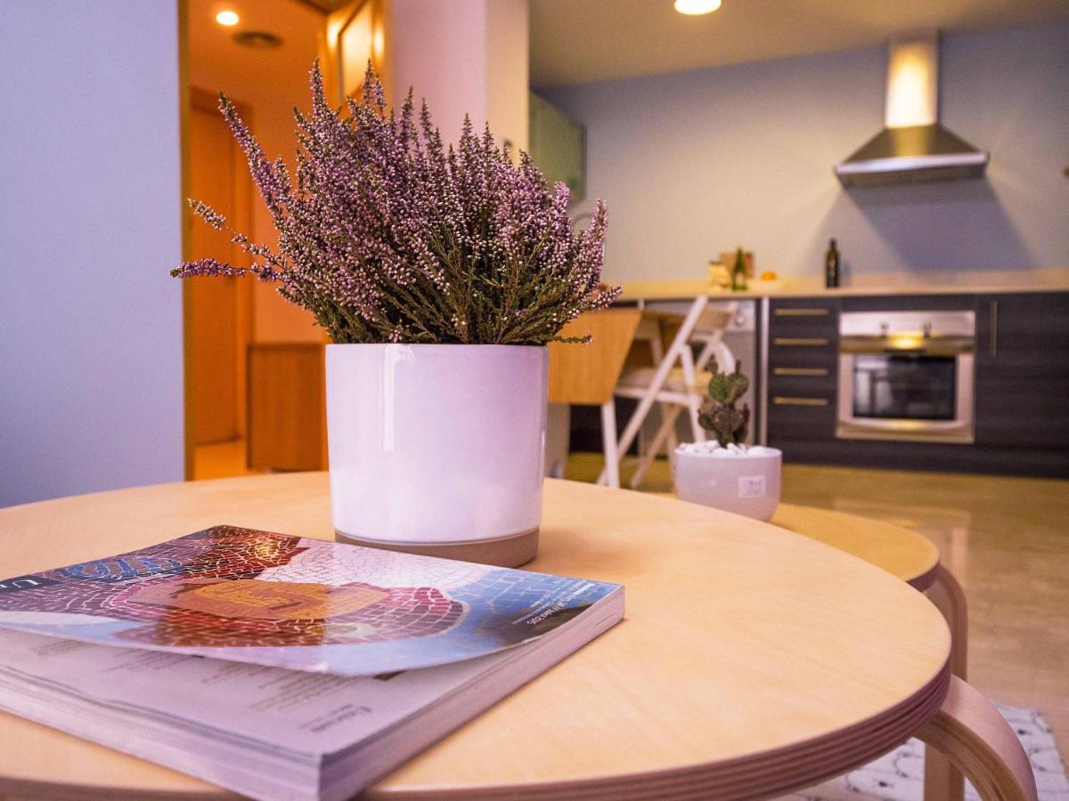 Two Bedroom Stylish Studio, 5 Minutes Walk From The Beach Lloret de Mar Exterior photo