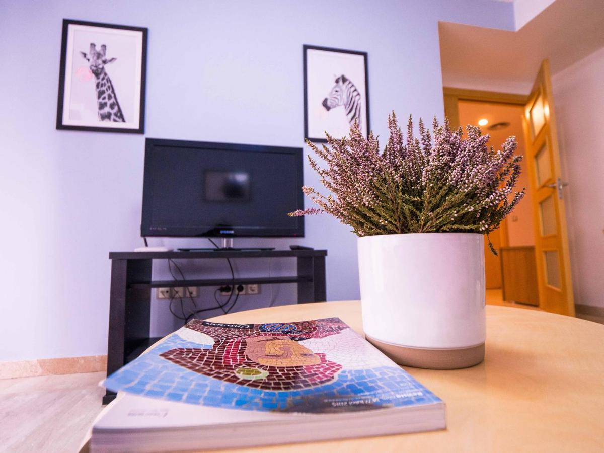 Two Bedroom Stylish Studio, 5 Minutes Walk From The Beach Lloret de Mar Exterior photo